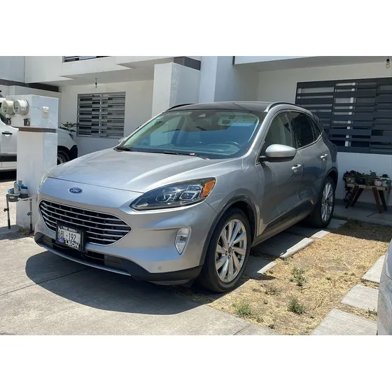 Ford Escape Híbrida Titanium