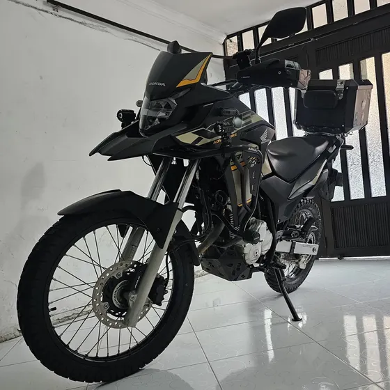 Honda Xre 300 / Modelo 2023 / Version Adventure