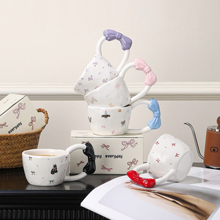 Copo De Café De Desenho Animado Criativo Butterfly Handle Bi Copo De Café De Desenho Animado Criativo Butterfly Handle Bi