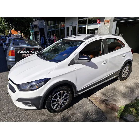 Chevrolet Onix 1.4 Activ 98cv
