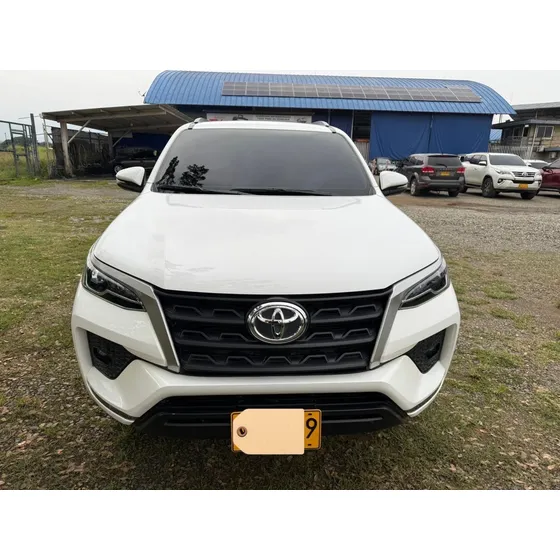 Toyota Fortuner 2.4