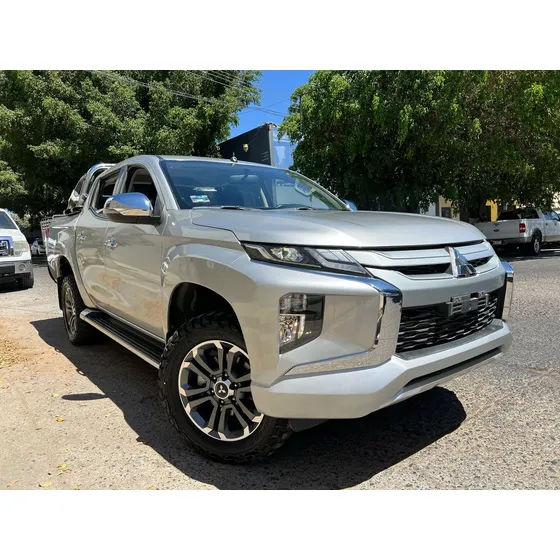 Mitsubishi L200 2.5 Di-d Cabina Doble 4x4 At
