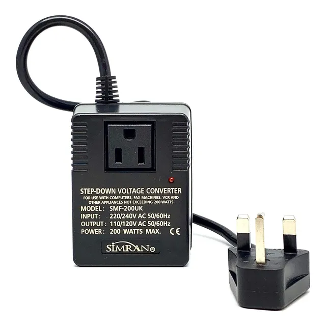 Convertidor De Voltaje Simran Deluxe De 200w, 220v A 110v