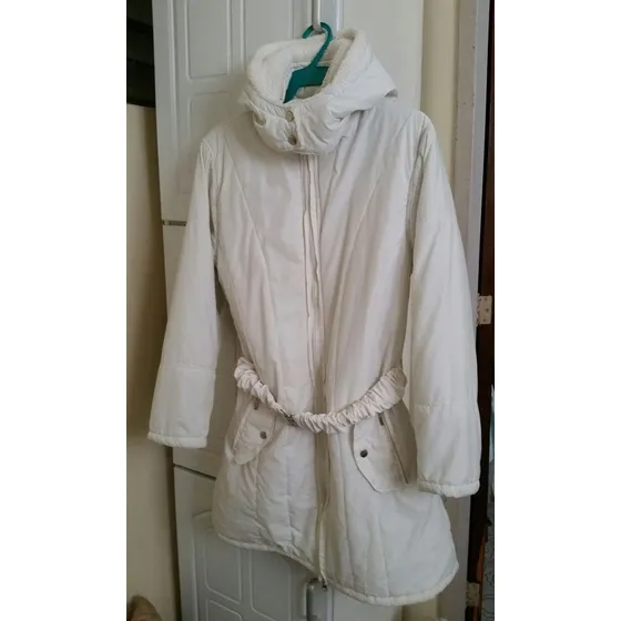 Chaqueta Blanca Acolchada Con Capucha Talla S