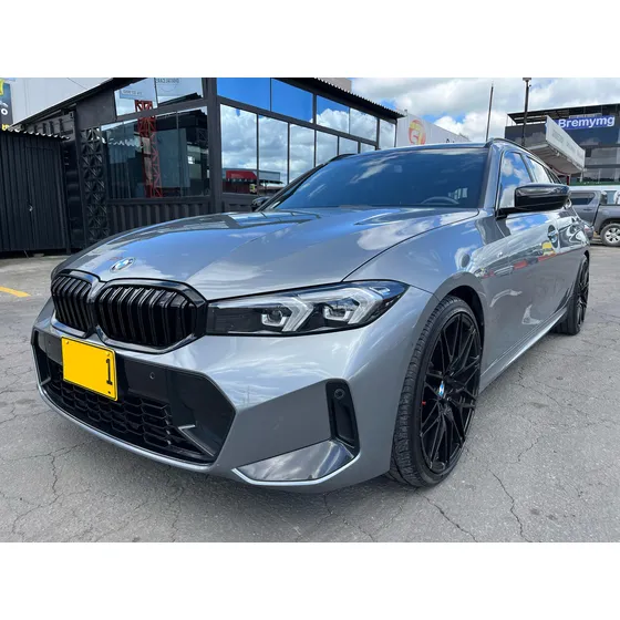 Bmw Serie 3 330i Touring 2.0cc At Aa 4x2