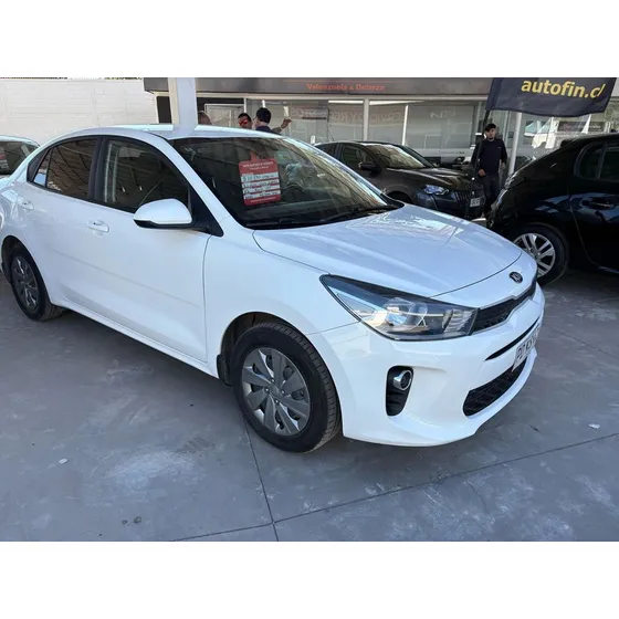 Kia Rio 4 Lx 1.4l 6mt Ac (1888)