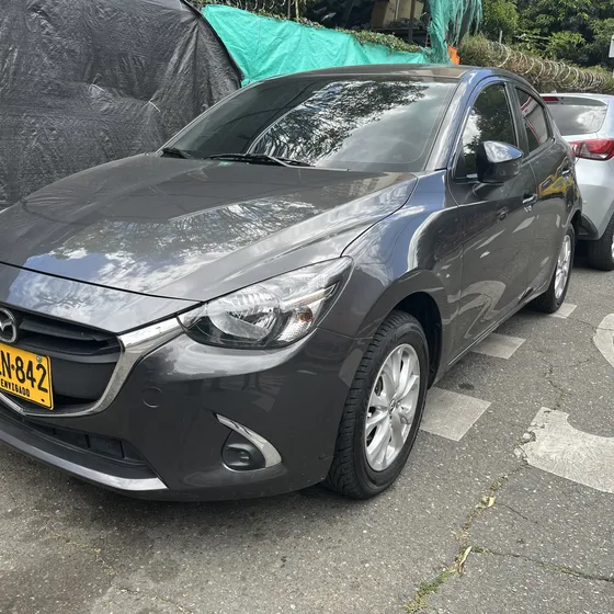 Mazda 2 2020 1.5 Touring