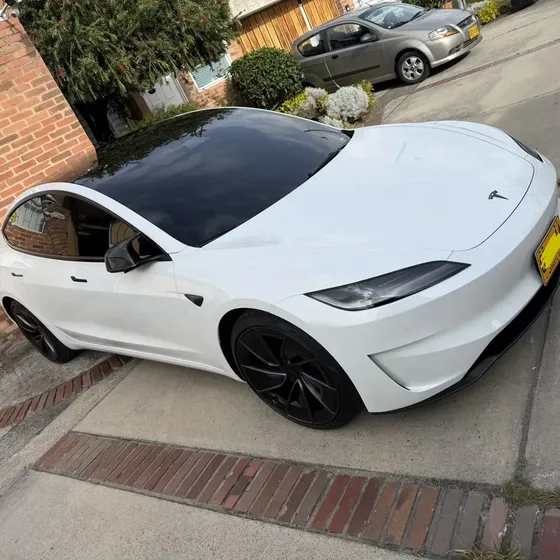 Tesla Model 3 2026 0.0 Performance Awd