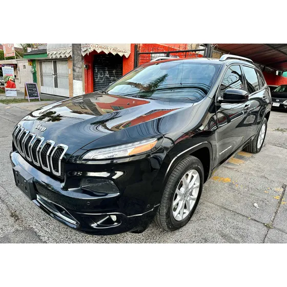 Jeep Cherokee 2.4 Latitude Mt