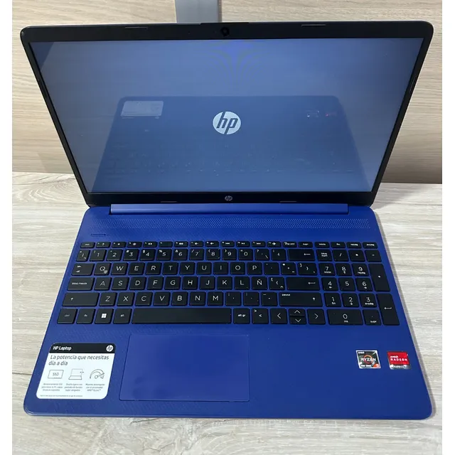 Hp 15, Amd Ryzen 5- 4500u, 8 Gb Ram, 256 Gb Disco Solido.