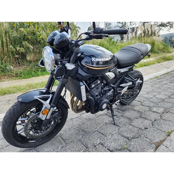 Kawasaki Z900 Rs