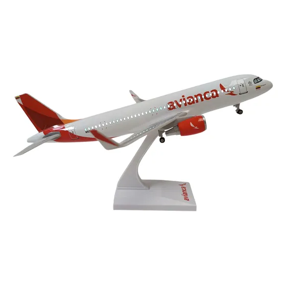 Avión Avianca A320, Escala 1:200,30cms De Largo,luces Sonido