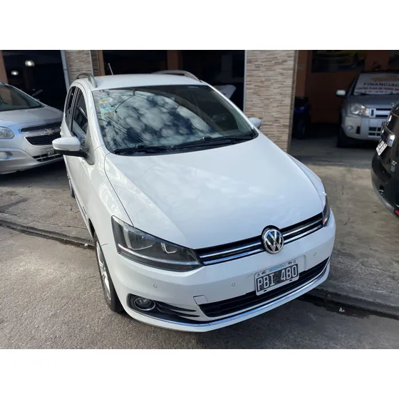 Volkswagen Suran 1.6 Imotion Highline