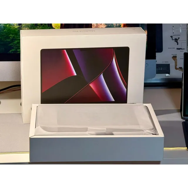 Macbook Pro M2 Pro 14  16gb/500gb