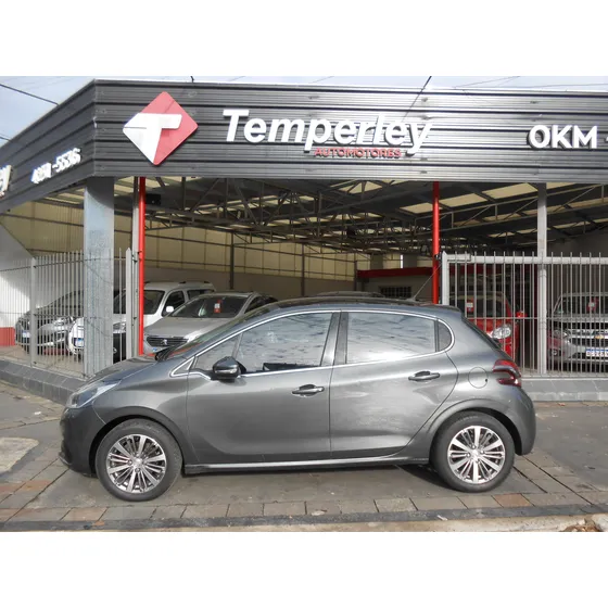 Peugeot 208 1.6 Feline