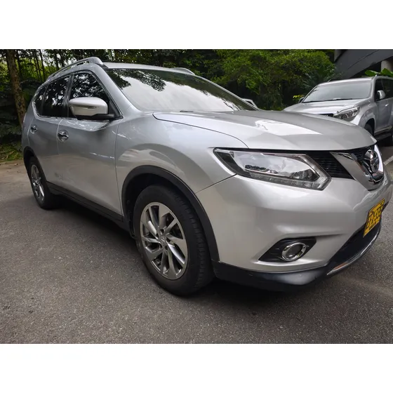 Nissan X-trail 2.5 Exclusive