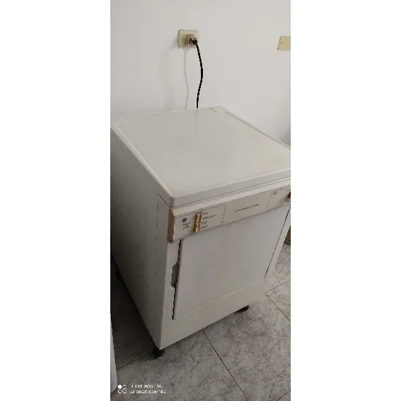 Secadora Ge, Tres Ciclos, En Perfecto Edo. 220 V Con Ruedas