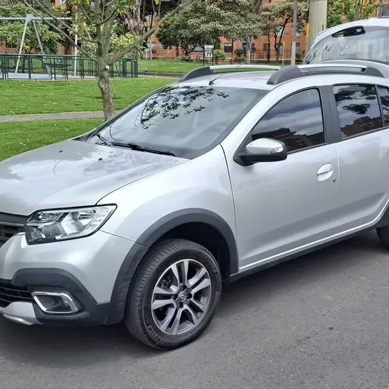 Renault Stepway 2022 1.6 Intense Automática