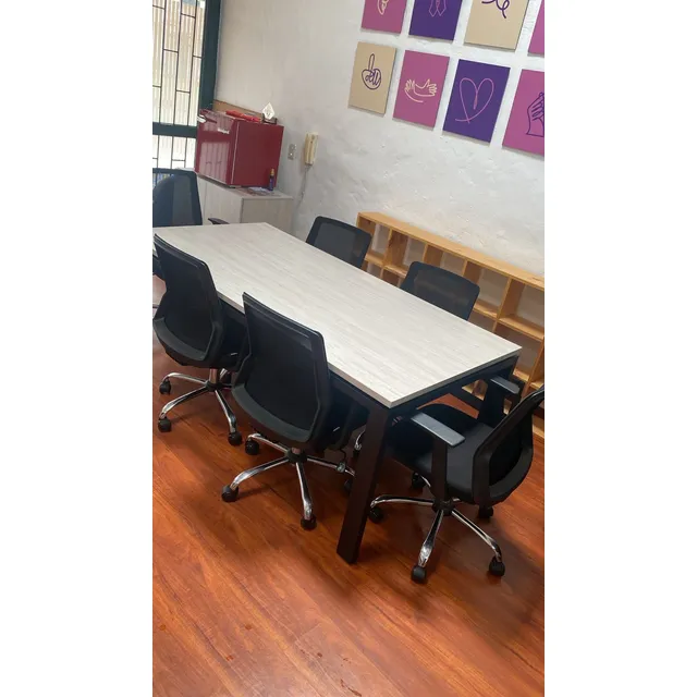 Mesa De Juntas Con Sillas (oficina)