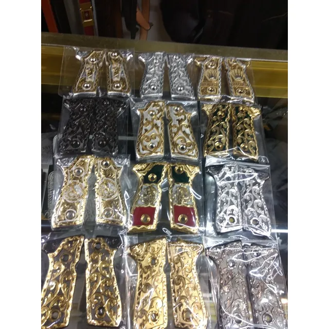 Hermosas Cachas De Beretta 9mm, Chapa De Oro Y Plata Laminad