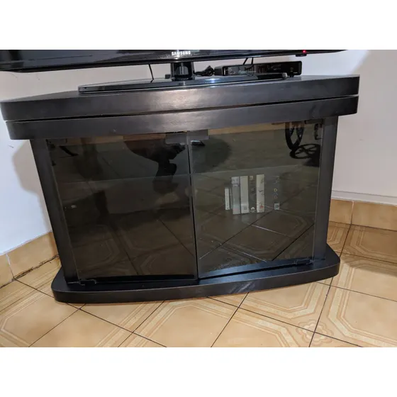 Mesa Tv Con Tapa Giratoria 2 Puertas Estante Y Ruedas