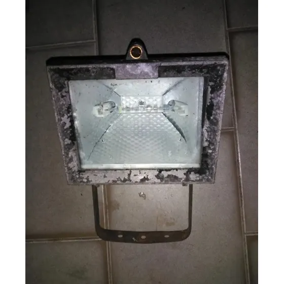 Reflector Sin Funcionar A Reparar