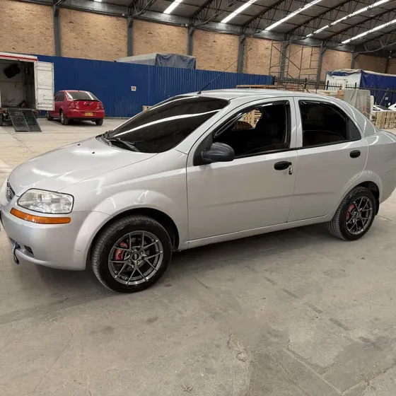 Chevrolet Aveo 2012 1.5 Family