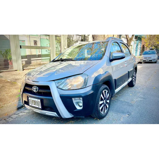 Toyota Etios 1.5 Cross