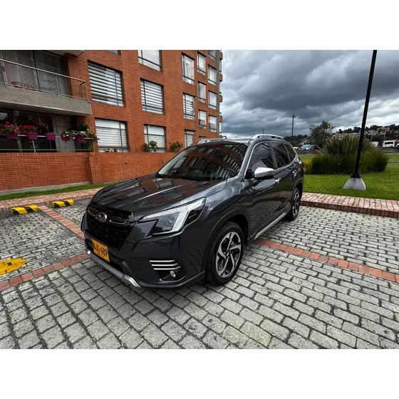 Subaru Forester 2.5 Eyesight Cvt