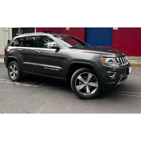 Jeep Grand Cherokee 3.6 Limited Lujo V6 4x2 At