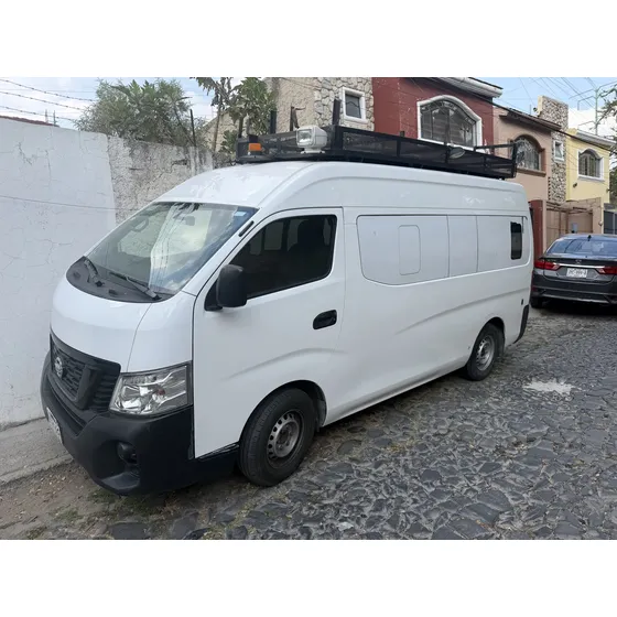 Nissan Urvan 2021 2.5 Panel Ventanas Amplia Mt