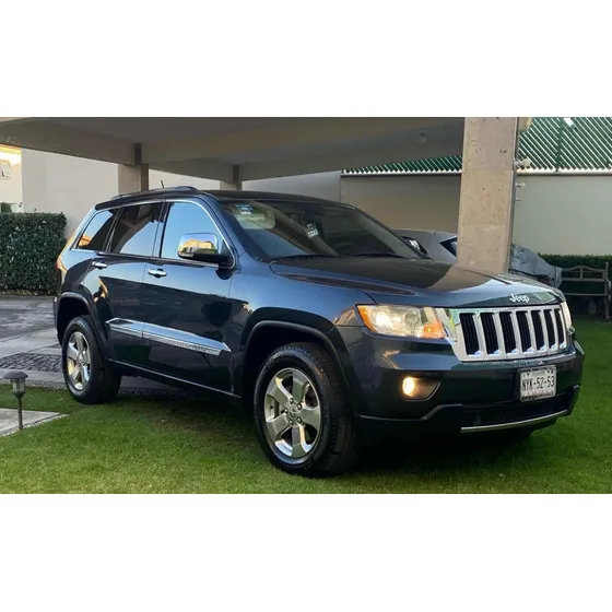 Jeep Grand Cherokee 3.6 Limited Navegación V6 4x2 Mt