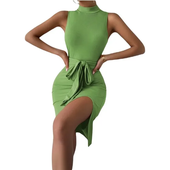 Shein Vestido Con Cinturón Unicolor De Cuello Alzado Tejido