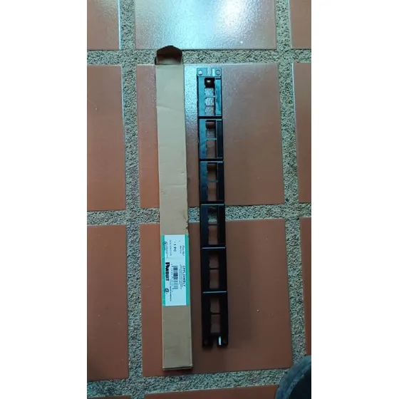 Patch Panel Panduit Cppl24wbly 24 Port Mini Com Original