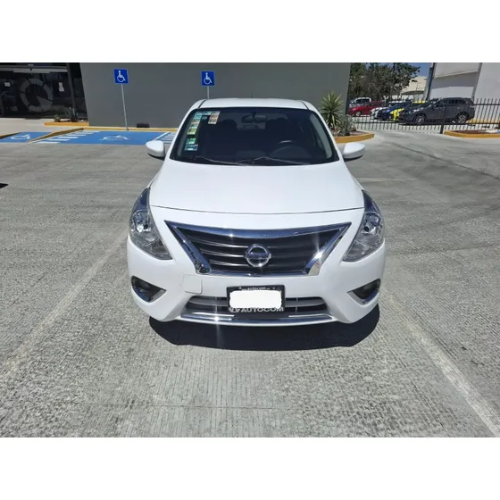 Nissan Versa 1.6 Advance At