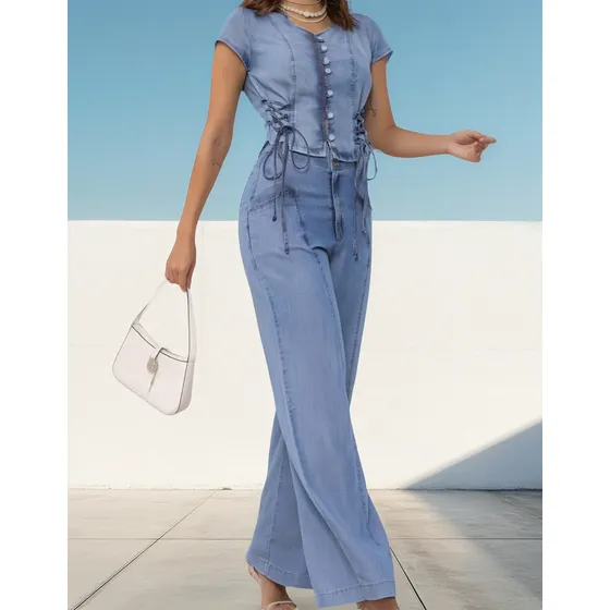 Conjunto De Cropped E Calça No Jeans Leve