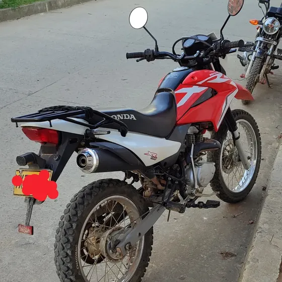 Roja Con Blanco