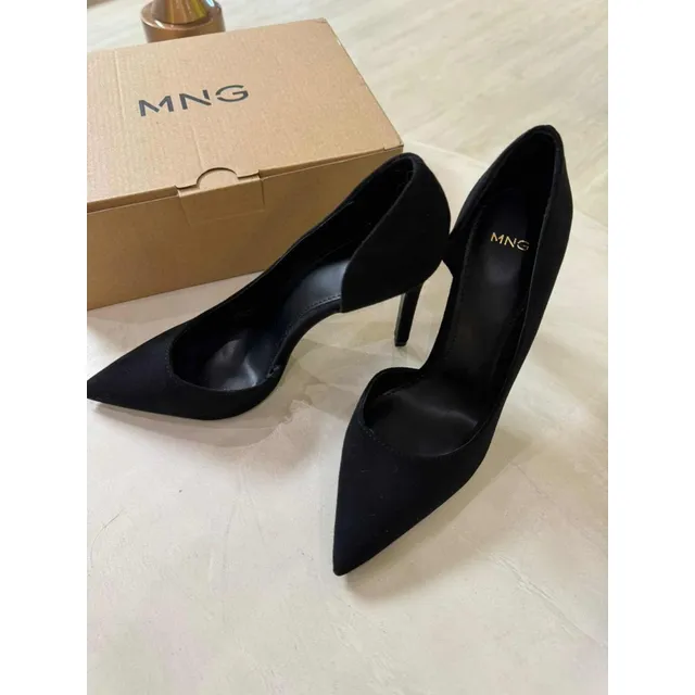 Zapatos De Punta Marca Mango. Nuevos