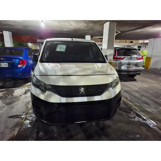 Peugeot Partner 1.2 T Puretech Mt Maxi