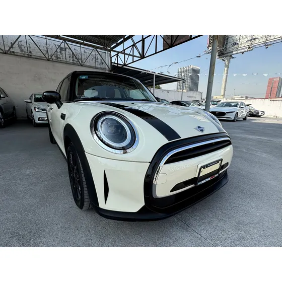 Mini Cooper Classic 5 Puertas At