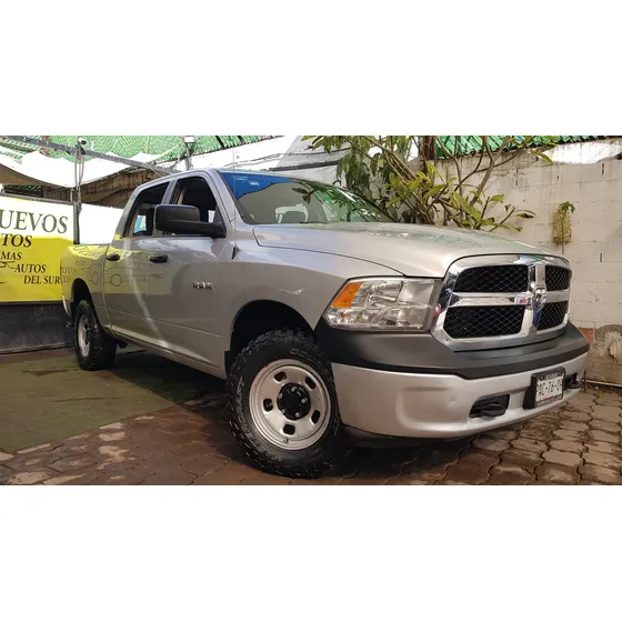 Dodge Ram 1500 Pickup Quad Cab Slt 4x4 At