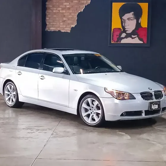 BMW Serie 5 2004 4.4 545i E60