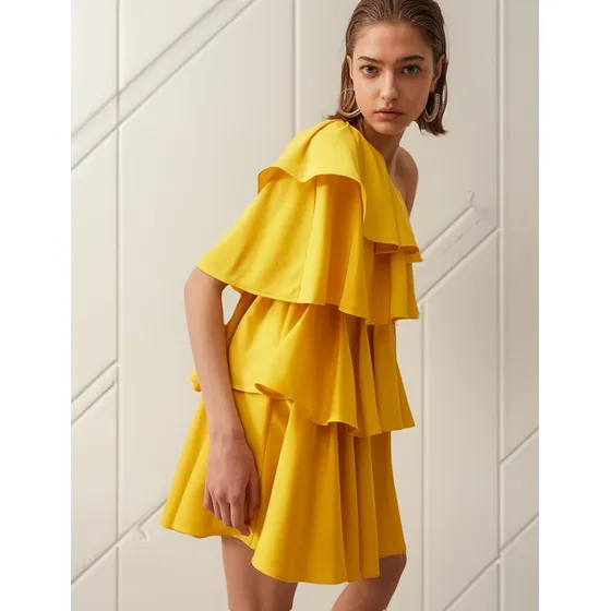 Vestido Sfera Vuelos Asimétricos Amarillo Mujer