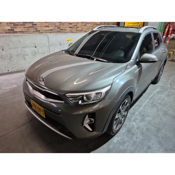Kia Stonic 1.0 Zenith Hibrid