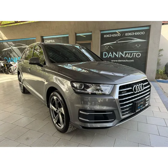 Audi Q7 3.0 V6 Select 5 Pasajeros At