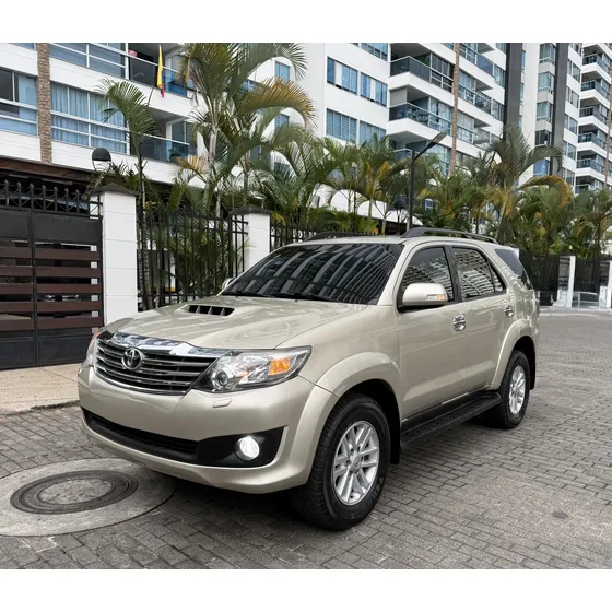 Toyota Fortuner 2016 3.0 Sr5