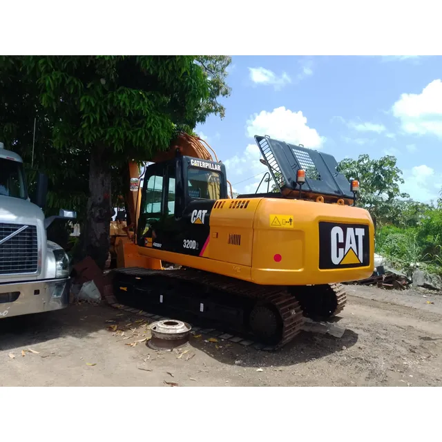 Retroexcavadora Caterpillar