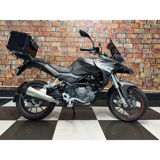 Benelli Trk 251