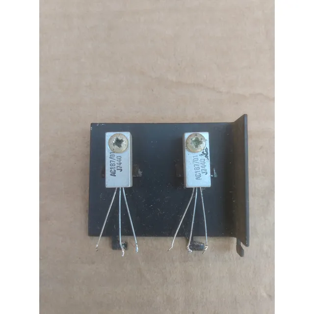 Kit Com 2 Transistores  Ac187 De Germânio Para Rádios