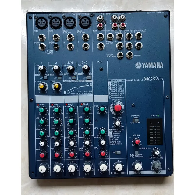 Yamaha Mg82cx Consola